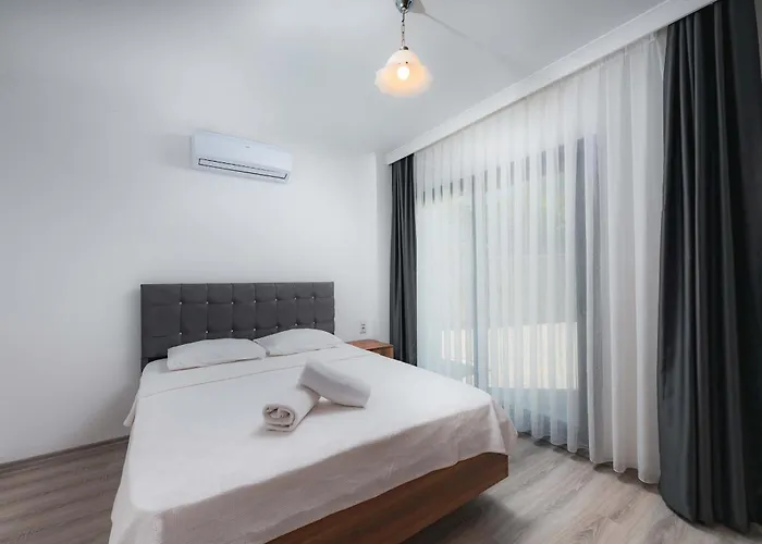 Ben Family Hotel