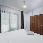 Ben Family Hotel *