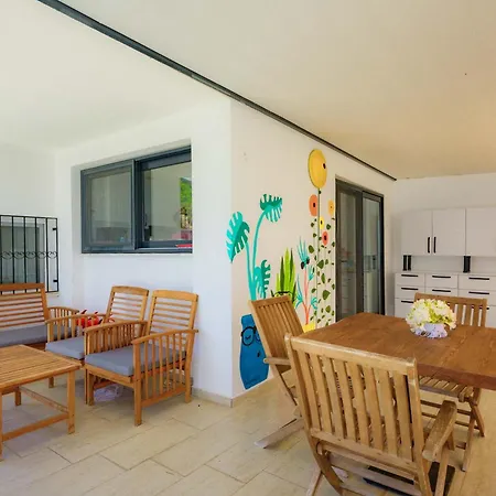 Szálloda Ben Family *